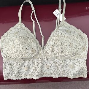****SOLD****Elegant Lace Bralette in Sage L